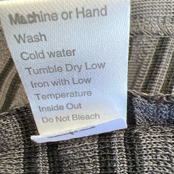 Ming Wang NWT Tailored Fit Spreading Hope Long Sleeve Sweater Grey & Black Sz XS - Picture 12 of 12